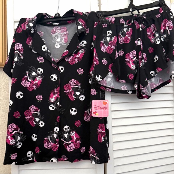 NEW DISNEY Nightmare before Christmas “2026 Valentine Collection” - Picture 6 of 12